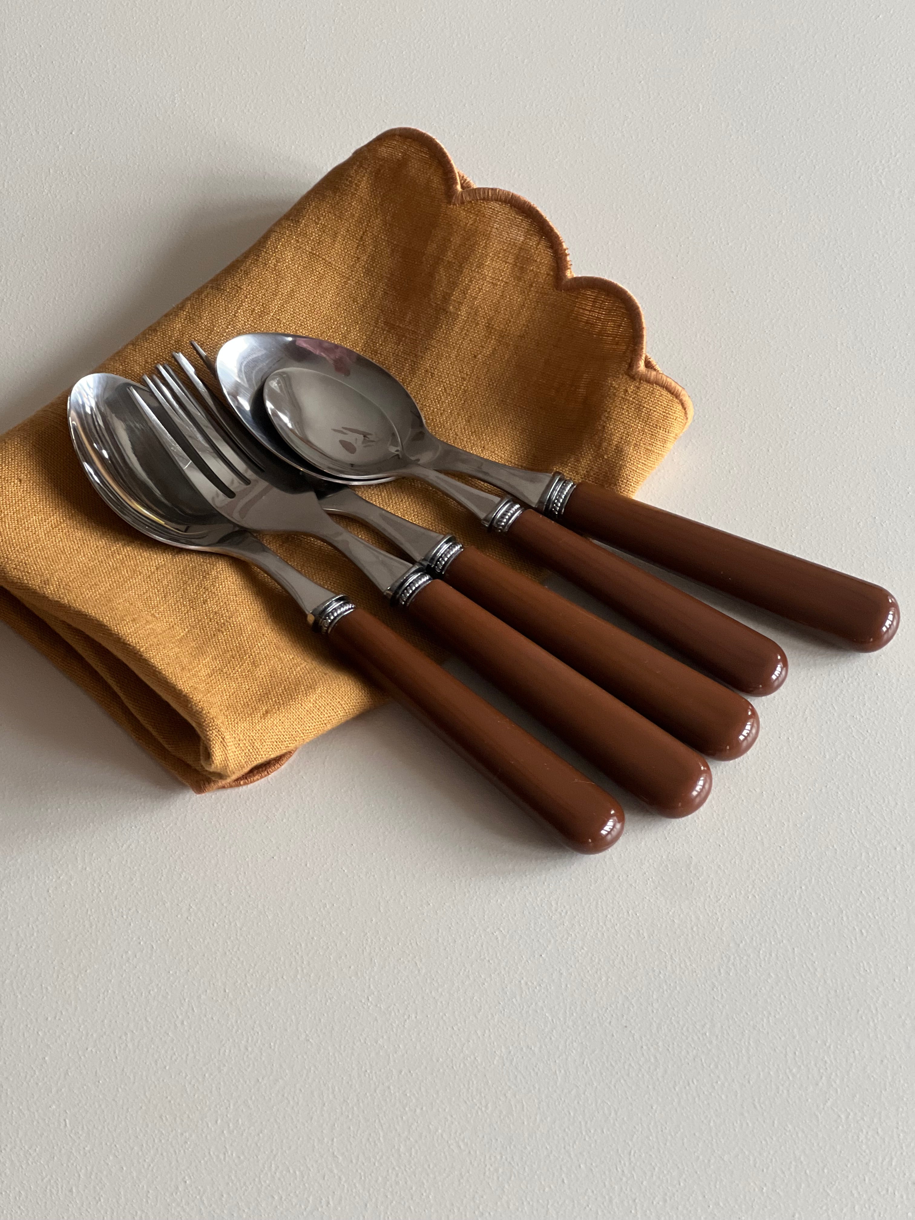 Les couverts Serpette